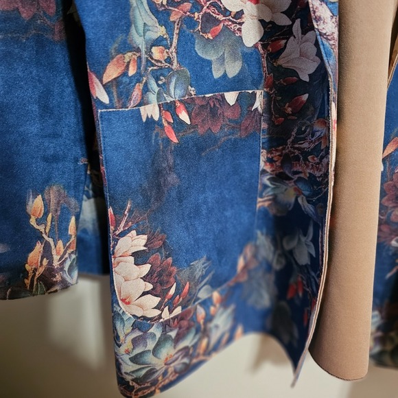 Solitaire Blue Floral Faux Suede Open Blazer Jacket XL Women's - Picture 4 of 6